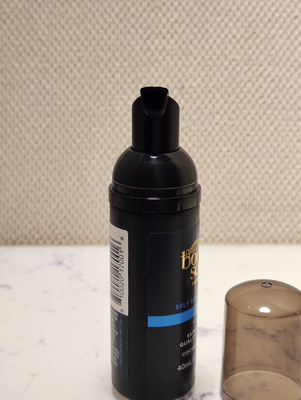 Bondi Sands Self Tanning Foam Dark Cocnut Scent Travel Size 1.35 Oz - Picture 4 of 5